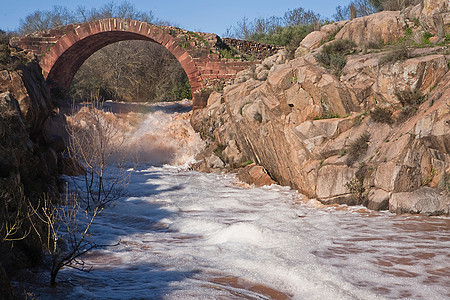西班牙安达卢西亚Jaen省利纳雷斯皮利亚戈罗曼桥水流自然景观遗产电流风景流动图片