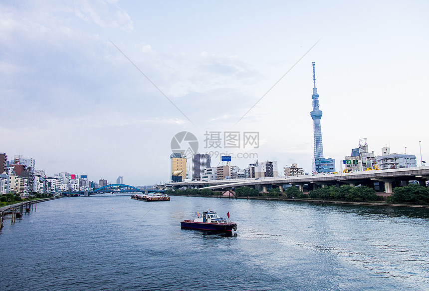 东京天空树与日本苏门达河1图片