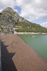 西班牙科尔多瓦省伊兹纳贾尔活力水文死水水电障碍工程建筑物液压权力自然保护区图片
