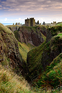 苏格兰阿伯丁的邓诺塔尔城堡建筑海角爬坡吸引力地标历史建筑学石方风景石头图片