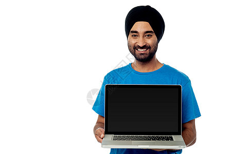 崭新的笔记本电脑要卖了机动性娱乐快乐数据技术男人网络白色工作微笑图片