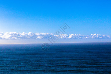 蓝地平线海洋天空图片