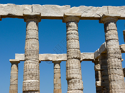 希腊苏尼奥的波塞冬寺庙天空废墟岩石石头游客旅行观光神话旅游考古学图片