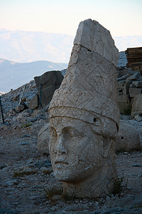 纳鲁特山神的纪念碑火鸡心地石头遗产旅游世界雕像考古学旅行雕塑图片