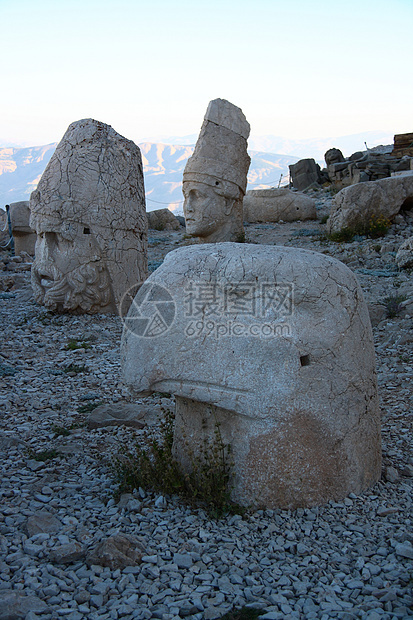 纳鲁特山神的纪念碑旅行考古学世界上帝雕塑历史石头雕像岩石国家图片