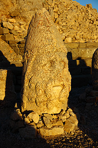 纳鲁特山神的纪念碑岩石上帝旅行雕塑雕像国家旅游世界考古学遗产图片