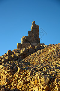 纳鲁特山神的纪念碑岩石遗产雕像历史古董石头心地旅游世界旅行图片