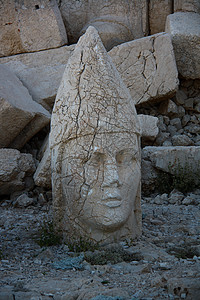 纳鲁特山神的纪念碑国家遗产雕塑历史考古学岩石石头火鸡旅游上帝图片
