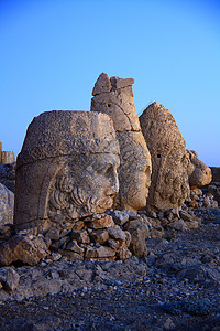 纳鲁特山神的纪念碑岩石心地雕像遗产国家旅游火鸡古董历史考古学图片