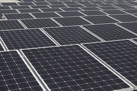 大型太阳能电池阵列图片
