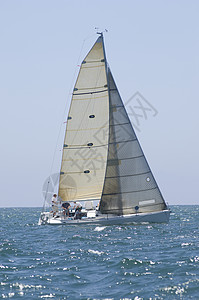 加利福尼亚州游艇赛队帆船比赛人员天空日光阴影阳光海洋全体水车地平线水面图片