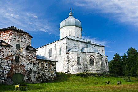 东正教寺庙宗教教会绿色天空旅行地标建筑圆顶大教堂图片