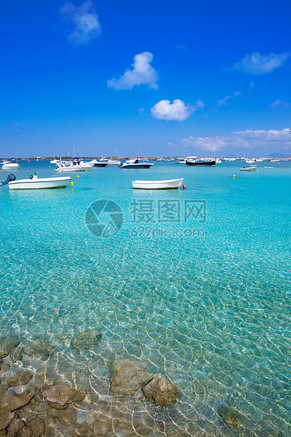 湖Formentera船假期海岸海滩旅游支撑地标血管旅行晴天小岛图片