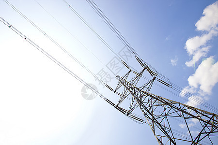高空对着电金龙铁塔天空桅杆基础设施经济学网格问题金属活力经济图片