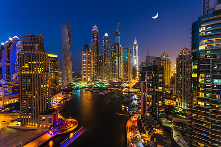 迪拜 Marina UAE全景反射天空城市游艇市中心奢华建筑学旅游场景图片