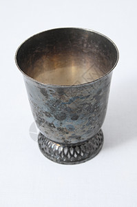 由Siver制成的古老玻璃传统杯子金属饮料高脚杯镀银圣杯图片