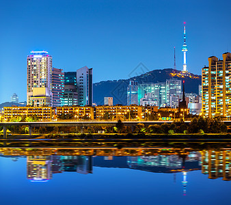 首尔市夜间公吨场景反射住宅市中心风景地标景观建筑城市图片