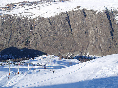 雪山悬崖顶峰山脉天空全景岩石旅行首脑高山冰川图片