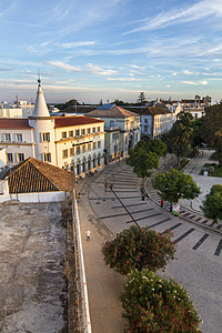 葡萄牙法罗市中心景象蓝色房屋天空城市财富花园闲暇假期旅行图片