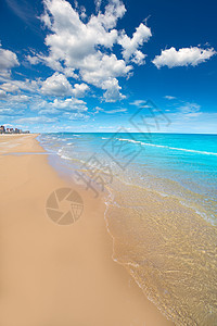 西班牙地中海的甘迪亚海滩沙沙子场景天空晴天海景社区旅游阳光波浪海岸线天堂图片