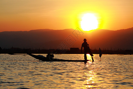 渔民以渔鱼为食生活鸡舍食物钓鱼乡村金子旅行旅游渔夫太阳图片