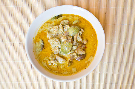 咖喱鸡草本植物牛奶茄子盘子午餐辣椒绿色食物柠檬胡椒图片