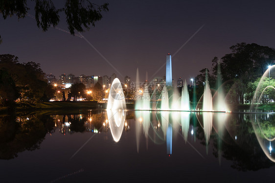 Ibirapuera公园 巴西Sao Paulo地标灯光效果彩灯方尖碑建筑学旅行喷泉圣诞生态图片