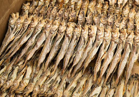 传统盐鱼盐渍海鲜食物腌鱼美食国王市场图片