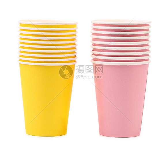 两堆黄色和粉红色纸杯倒挂塑料餐具用餐赌注玻璃厨具刀具工具杯子图片