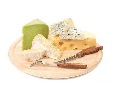 木材上的各种奶酪用餐羊乳自助餐小吃美食大理石纹食物杂货店多样性熟食图片