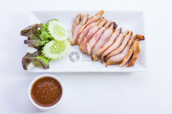 领颈猪肉盘子鱼片美食香菜食物蔬菜桌子咖啡店课程环境图片