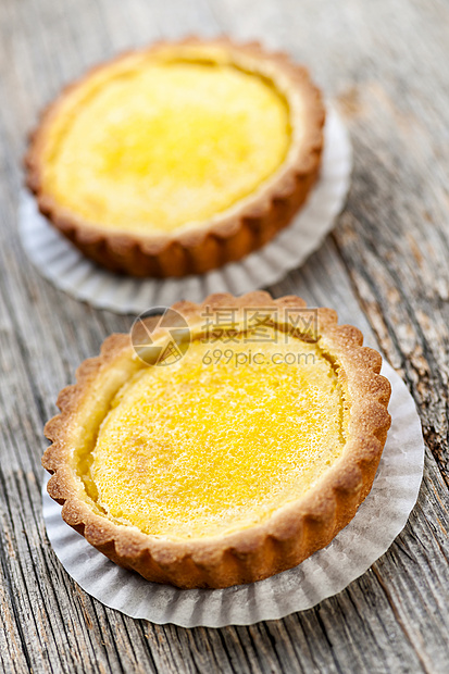 柠檬果桌子脆皮黄色水果木头乡村馅饼糕点糖果美食图片