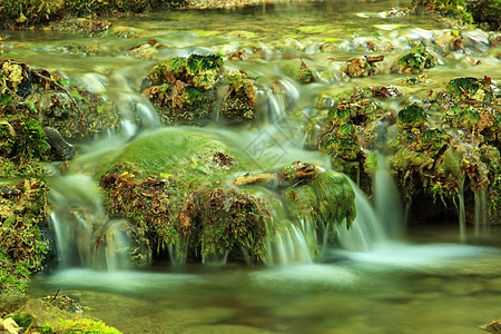 瀑布 山流 黑河 克里米亚 乌克兰绿色溪流森林峡谷石头风景木头岩石流动旅行图片