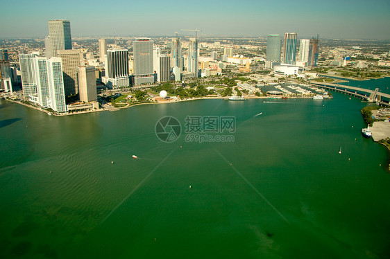 滨海大楼的建筑地平线住宅建筑学状态触角旅游晴天支撑房子旅行图片