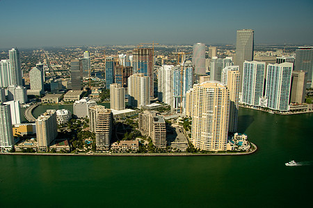 滨海大楼的建筑都市结构晴天摄影旅行建筑学天空空降旅游码头图片