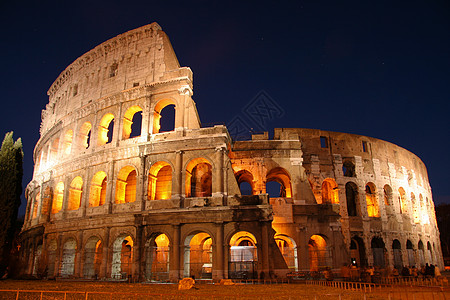 罗马夜景罗马的竞技场照明历史风景建筑学建筑地标体育馆废墟背景