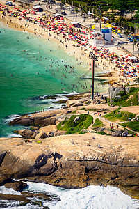伊帕内马海滩场景海岸旅游游客岩石冲浪阳光摄影假期风景图片