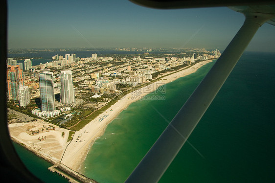 迈阿密海滩触角窗户天线航班运输航空地标飞行飞机海滩图片
