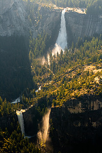 Yosemite国家公园瀑布农村绿色植物冰川林地树木公园瀑布森林林业风景图片