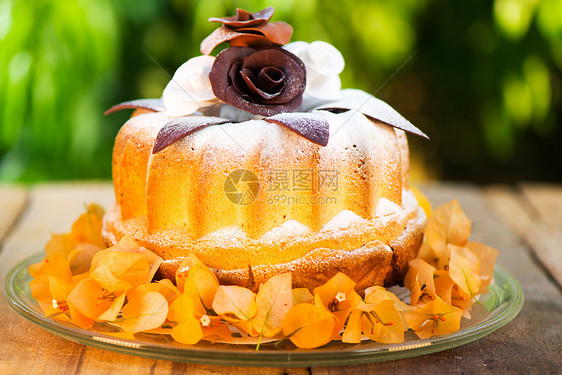 盘子上的瓜凝糖蛋糕大理石巧克力甜点蛋糕早餐食物生日手工庆典小吃图片