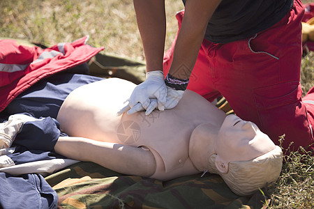 急救急救培训医护人员服务程序死亡人心保健救生员练习器材训练图片