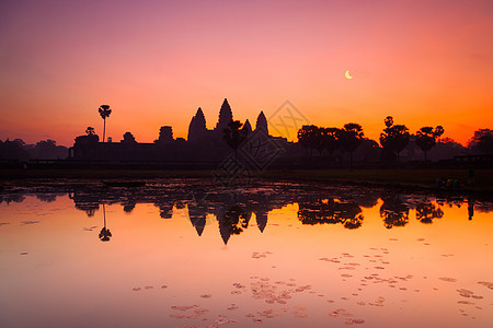 吴哥瓦 暹粒 柬埔寨 亚洲反射水池纪念碑寺庙地标棕榈日落世界高棉语天空图片