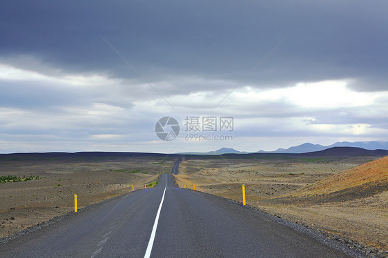 冰原的风景道路火山蓝色岛屿车道沥青反光板爬坡天气天空划分图片
