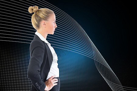 商业女商务人士的复合形象 她们用手站在臀部上女士金发头发技术商务套装计算机网格女性金发女郎图片