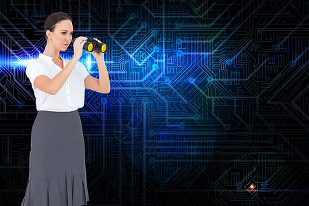 严肃的优雅商业女商务人士通过望远镜观看的复合图象计算机蓝色裙子女士人士衬衫预报曲线商务电路板图片