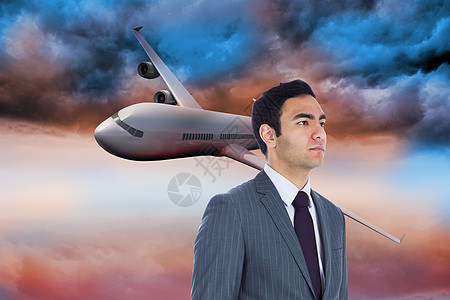 商务人士站立不笑不动的复合形象棕色绘图头发职业旅行旅游短发人士航空混血图片