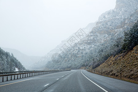 内华达州际积雪路15条水泥风景地标公园高山天空岩石首脑旅行下雪图片