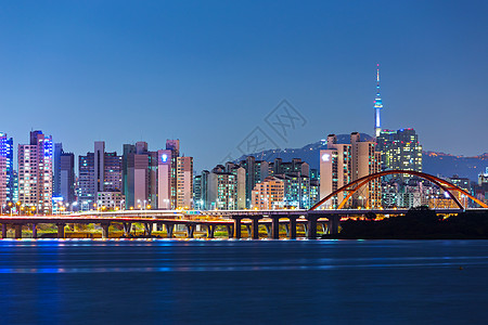 首尔天际城市建筑住宅景观公吨交通天空场景办公室通道图片
