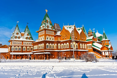 俄罗斯伍德宫殿博物馆文化白色天空地标教会木头圆顶蓝色建筑学图片