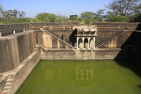 印度邦迪塔拉加尔堡的Stepwell旅行城市地标文化水库纪念碑建筑废墟历史砂岩图片